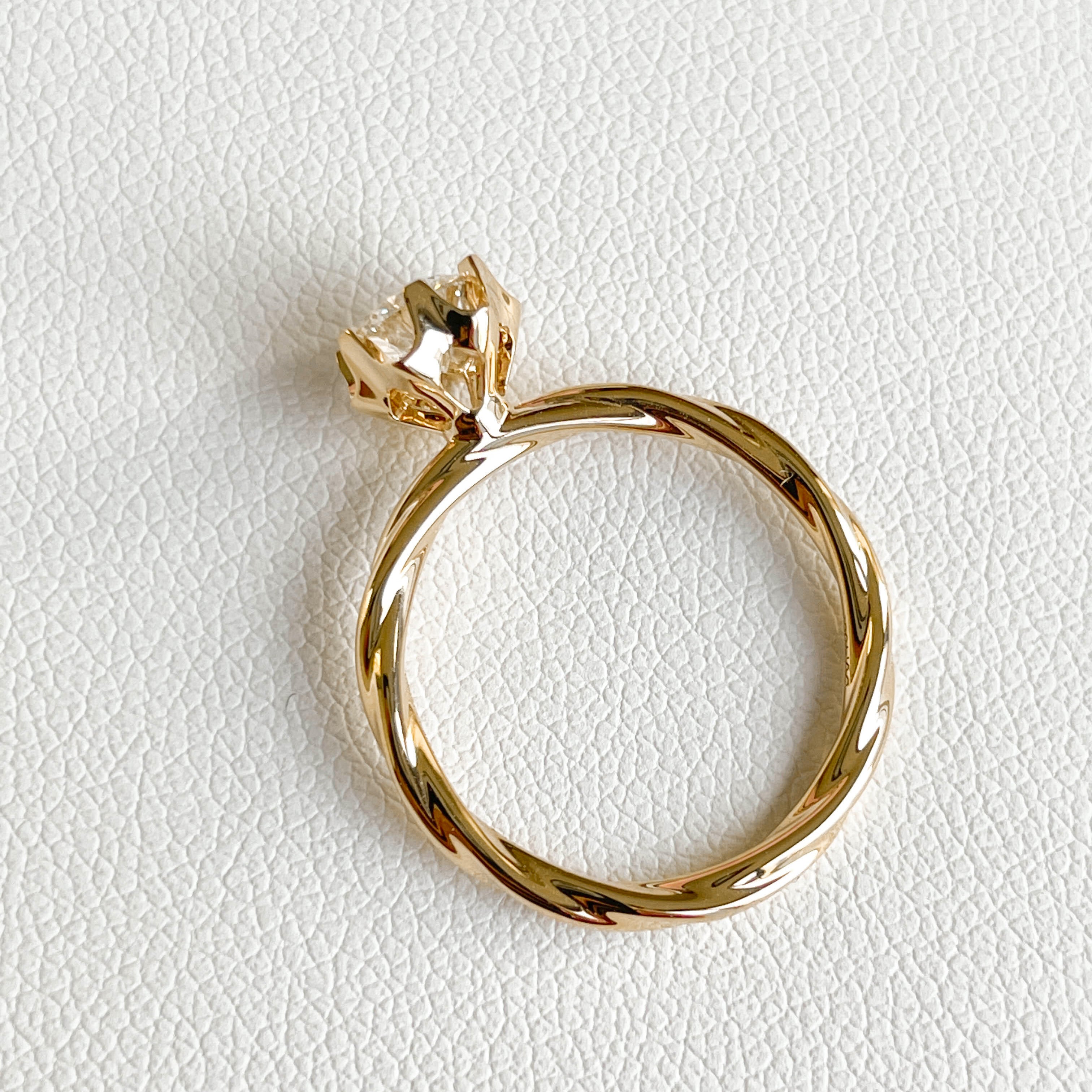 18K Yellow Gold 1CT Natural Round Diamond Vine Engagement Ring