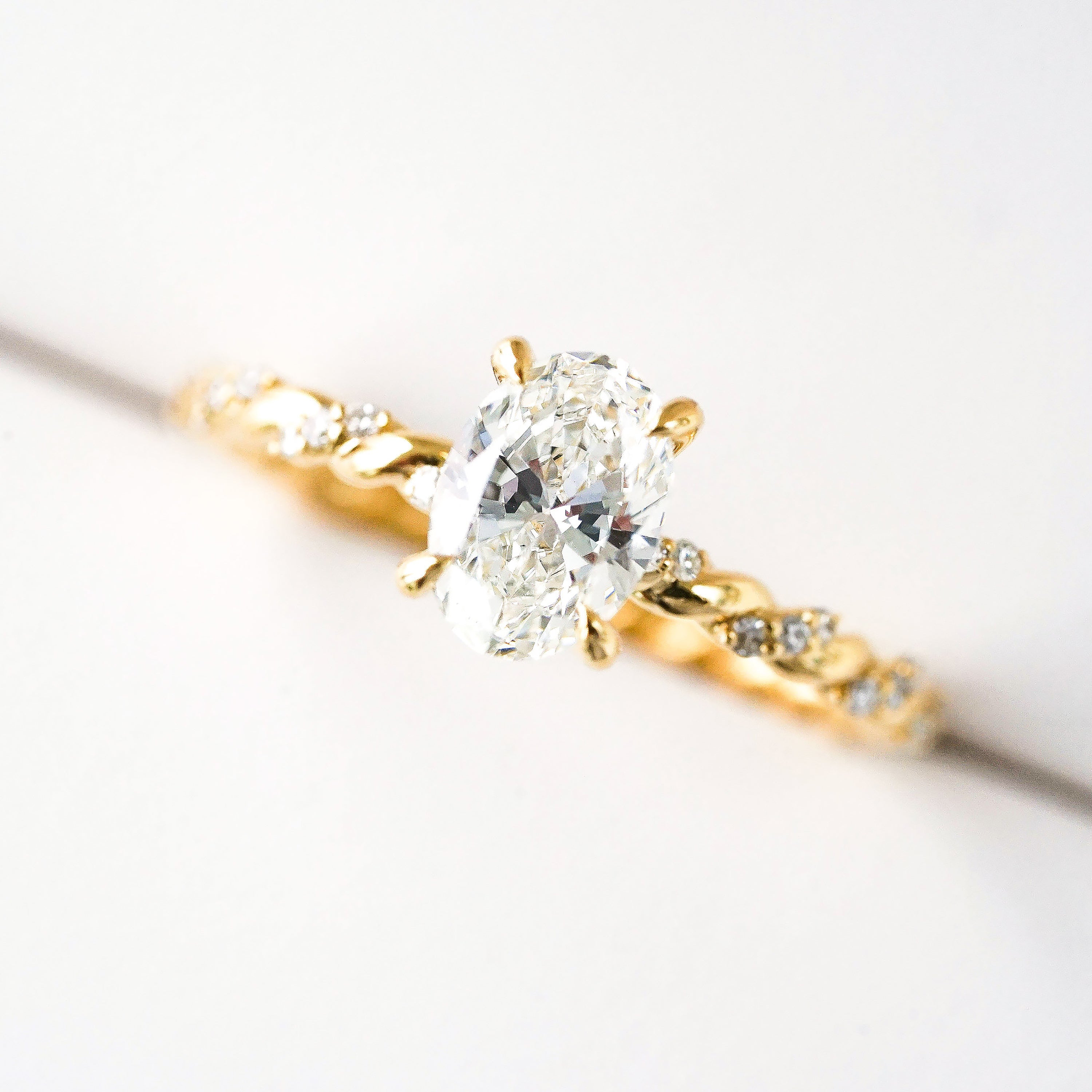 18K Yellow Gold 1CT Natural Oval Diamond Vine Engagement Ring